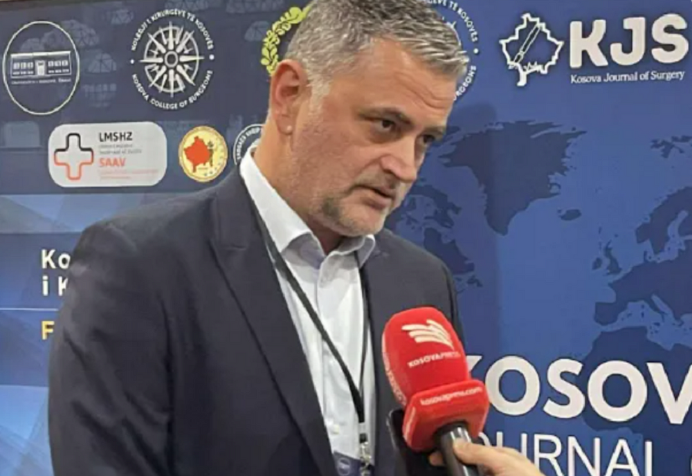 КосоваПрес: Първият конгрес на албанските хирурзи, който се провежда в Прищина, събира около хиляда участници