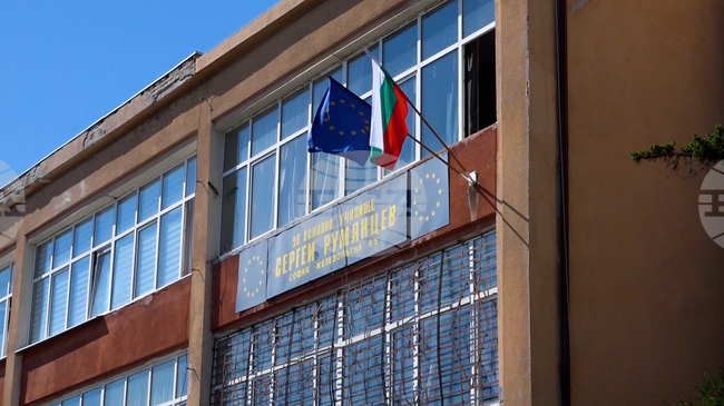 Национална инициатива „Светилник 2024/2025: Музика-лъчи!“ - 58. Основно училище „Сергей Румянцев" - нов училищен химн