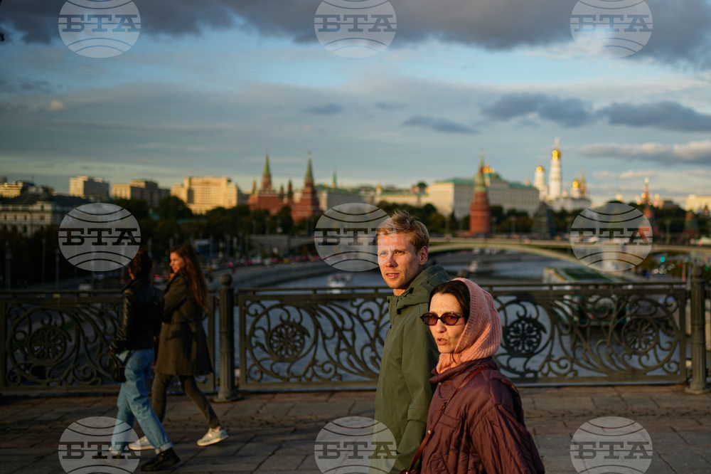 Мнозинството руснаци очакват войната в Украйна да приключи през 2026 г., сочи анкета