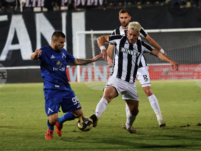 Локомотив (Пловдив) нанесе първа загуба на Левски от началото на сезона в efbet Лига