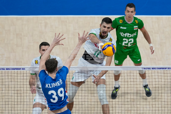 Капитанът на националния тим по волейбол Алекс Грозданов: "Огромно благодаря за подкрепата"