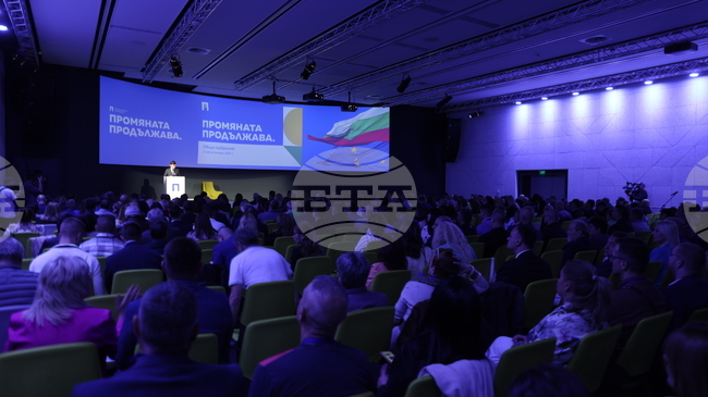 Председателят на Контролния съвет на "Продължаваме промяната" Александър Русанов подаде оставка, напуска и партията 