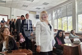 Хасково - УНСС - академична година - откриване - Надя Миронова
