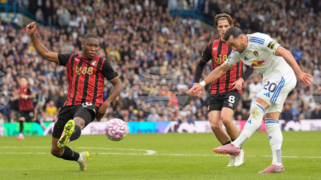 Фиорентина иска да привлече нападателя Джак Харисън от Лийдс