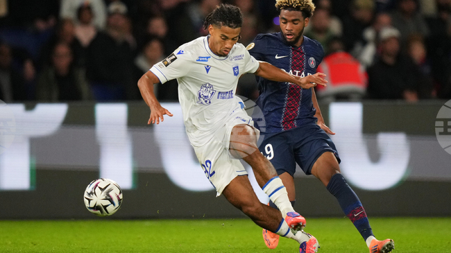 Оксер вкара три гола на Брест с човек по-малко в мач от френската Лига 1