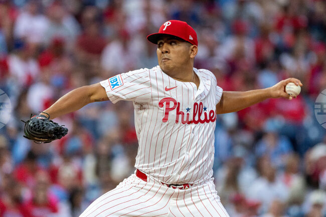 Twins Phillies Baseball