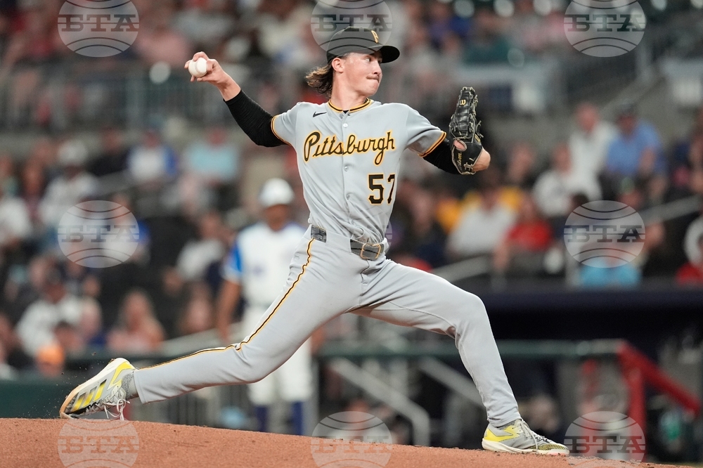 Pirates Braves Baseball