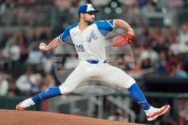 Pirates Braves Baseball