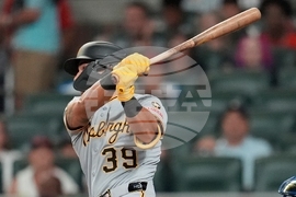 Pirates Braves Baseball