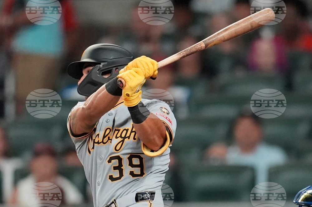 Pirates Braves Baseball