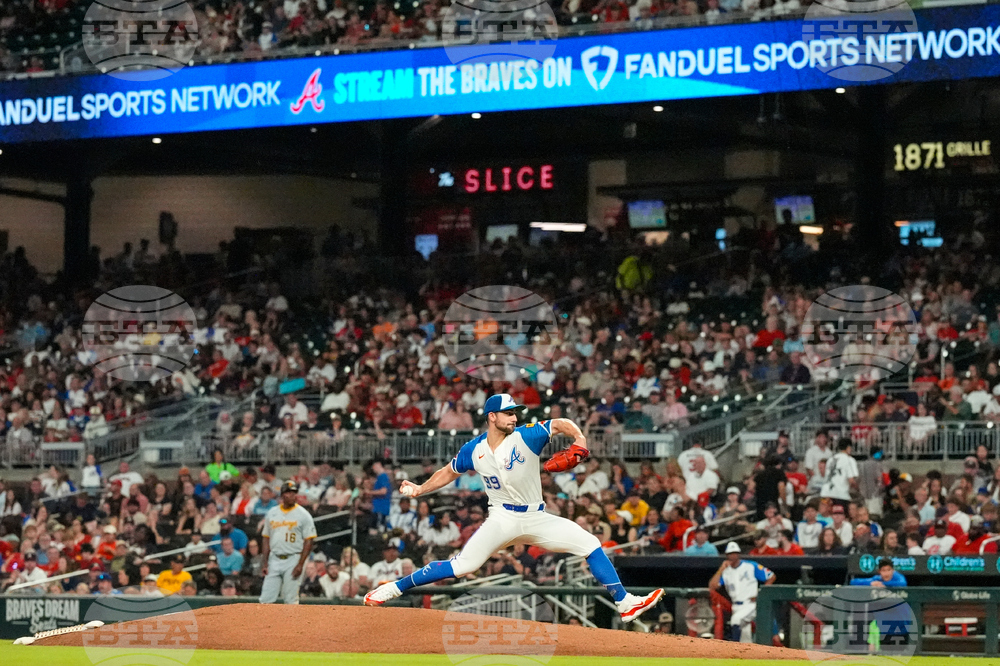 Pirates Braves Baseball