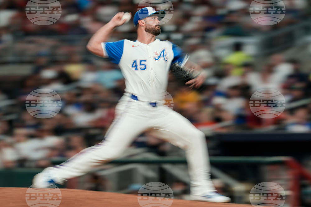 Pirates Braves Baseball