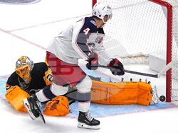 Penguins Final Bow Hockey