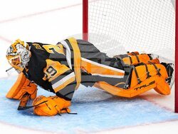 Penguins Final Bow Hockey