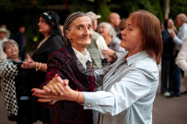 Позитивното отношение към стареенето може да удължи живота, смятат учени