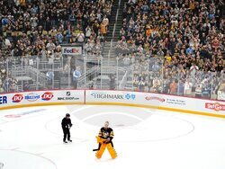 Penguins Final Bow Hockey