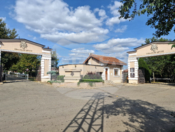 Село Могилово - винарна „Мидалидаре Естейт“