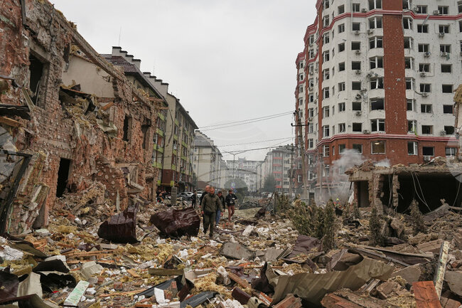 Два многоетажни блока бяха поразени в Киев при руско въздушно нападение, обяви кметът Кличко