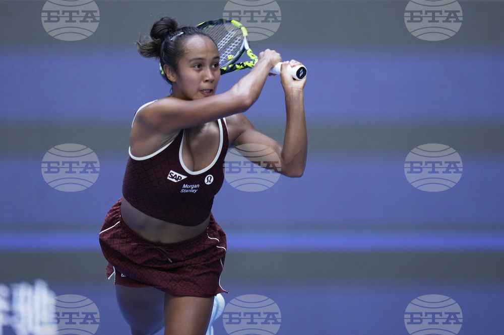 Шампионката от 2023 година Лейла Фернандес достигна до четвъртфиналите на турнира по тенис в Хонконг