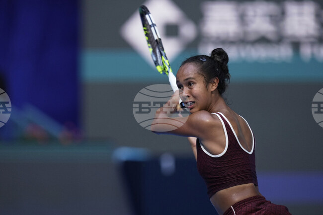 Лейла Фернандес спечели пета титла в кариерата си след победа над Тереза Валентова на финала на турнира по тенис в Осака