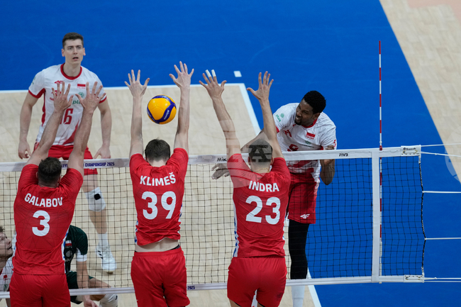 Полша надигра Чехия за бронзовите медали на Световното първенство по волейбол за мъже