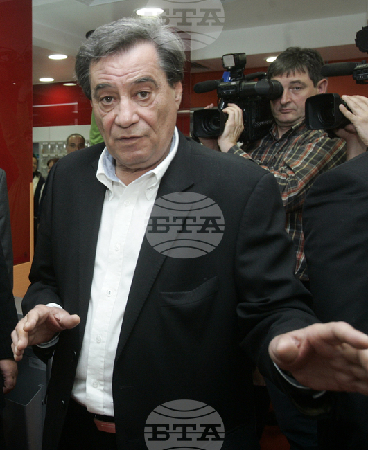 Проф. Милан Миланов - лекар 