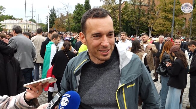 Момчетата от националния ни отбор по волейбол имат страхотно бъдеще, голям оптимист за това, което следва, каза Васил Терзиев