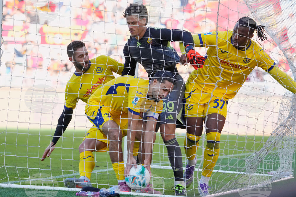 Гасперини за представянето на вратаря Свилар: „Той е много силен“