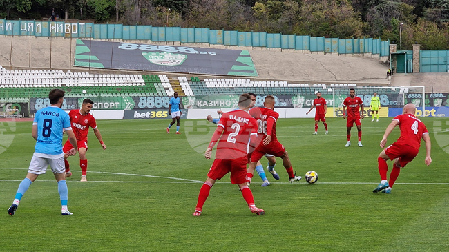 Ботев Враца прати защитник под наем в Пирин Благоевград