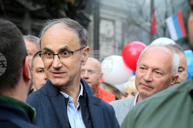 Парламентарна комисия разреши на сръбския премиер да работи и като лекар