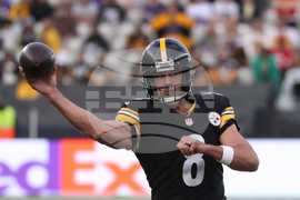 Vikings Steelers Football