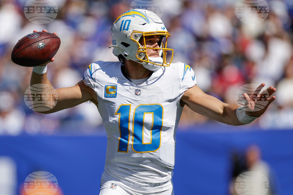 Chargers Giants Football