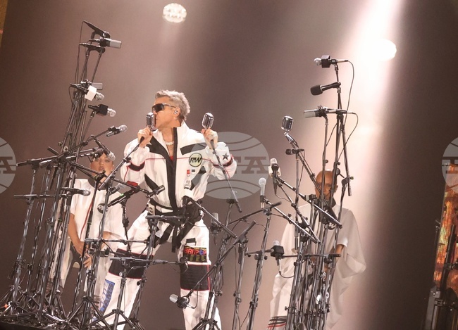 Концертът на Роби Уилямс в Истанбул е отменен от съображения за сигурност, съобщи певецът