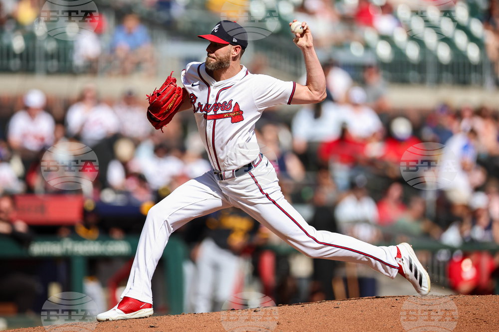 Pirates Braves Baseball