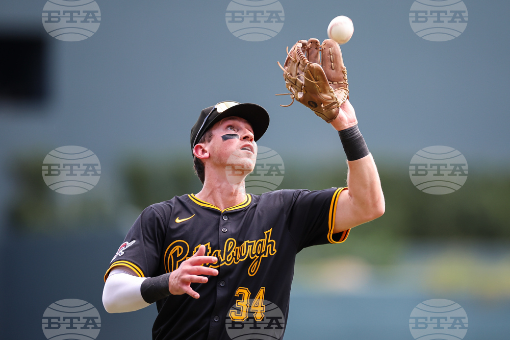 Pirates Braves Baseball