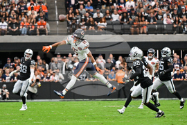 APTOPIX Bears Raiders Football