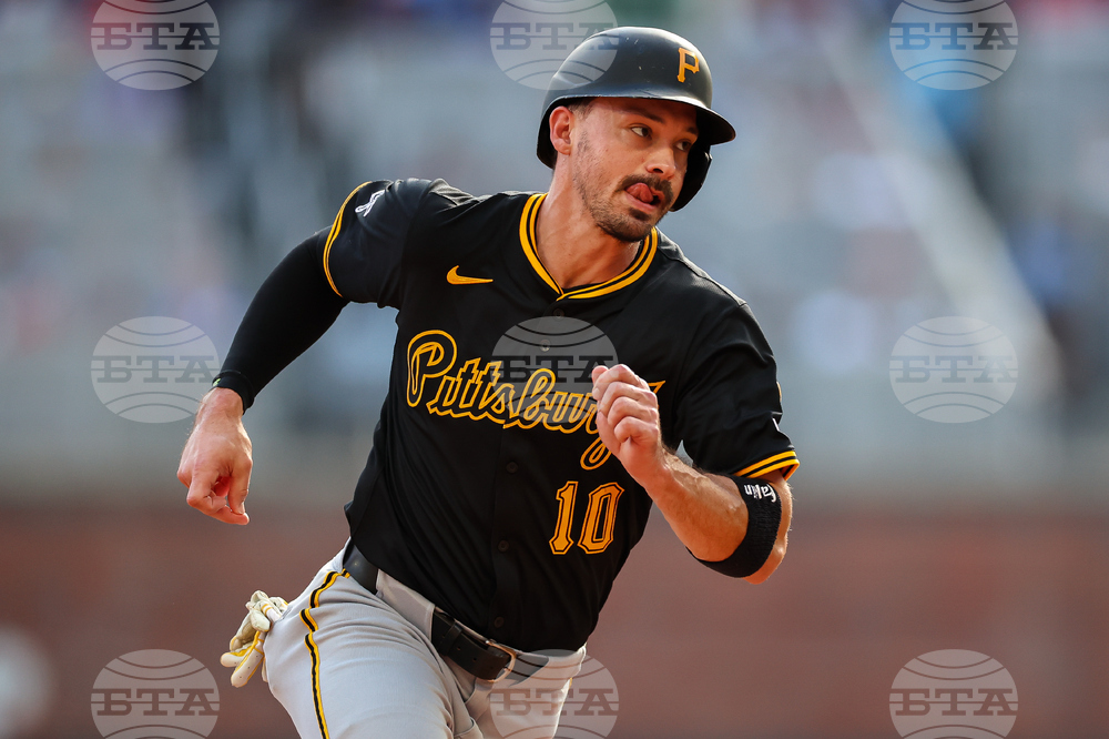 Pirates Braves Baseball