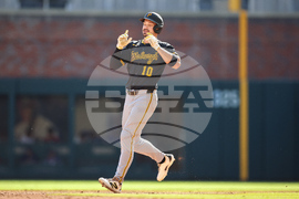 Pirates Braves Baseball