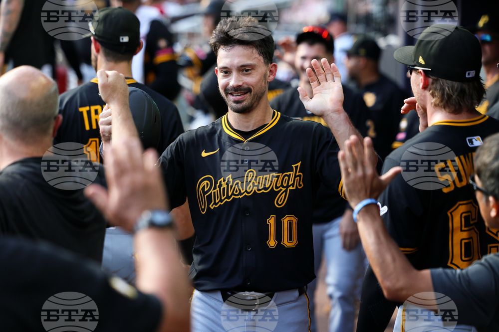 Pirates Braves Baseball