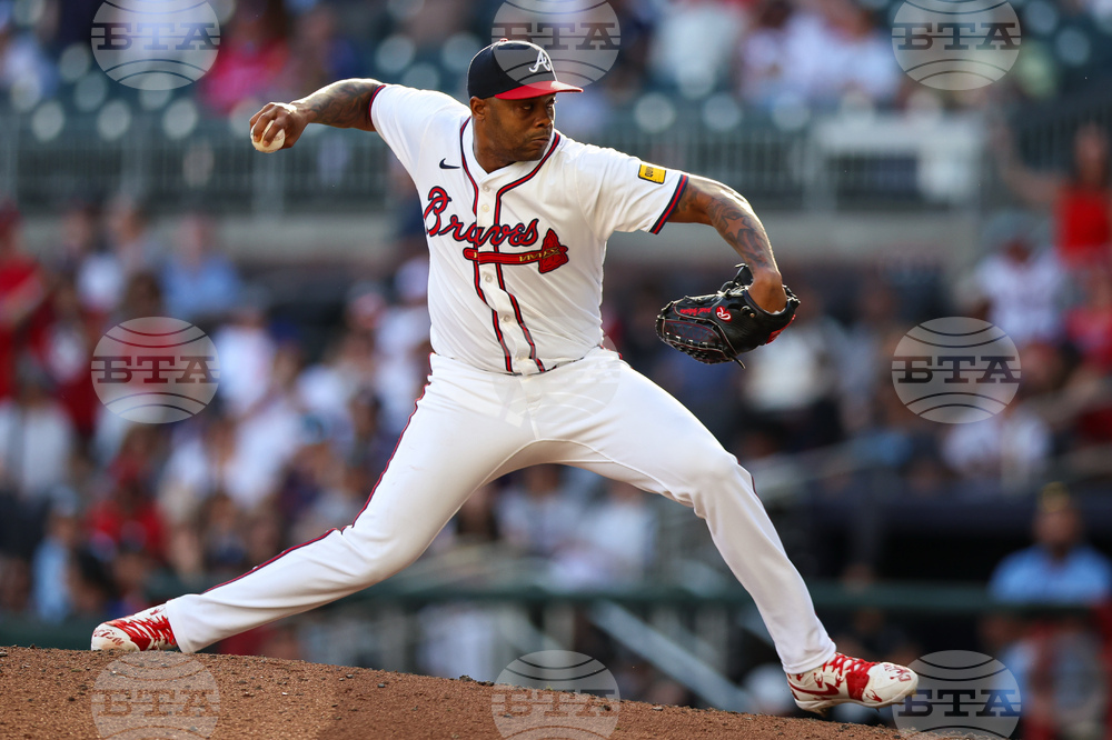 Pirates Braves Baseball