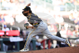 Pirates Braves Baseball