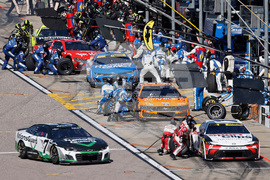 NASCAR Kansas Auto Racing