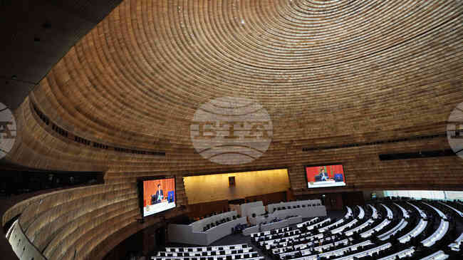 Партиите в Тайланд обявиха кандидатите си за премиер преди изборите през февруари