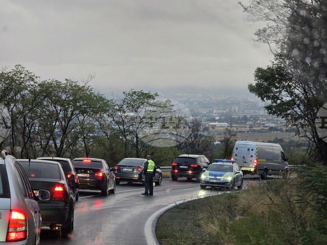 Един човек е загинал, а 13 са ранени при катастрофи в страната през последното денонощие