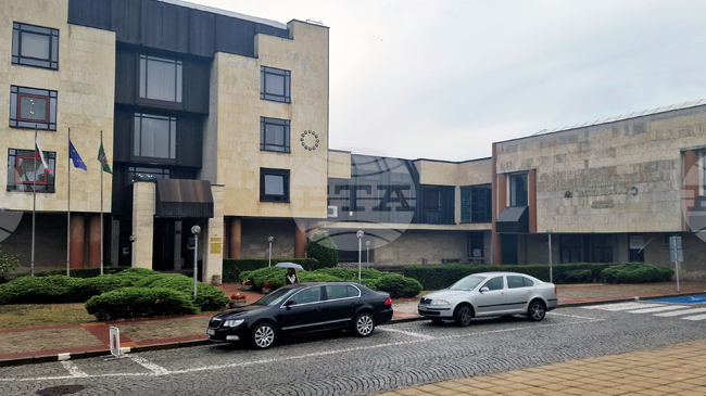 На извънредно заседание общинските съветници във Велики Преслав ще избират временно изпълняващ управител на болницата в града 