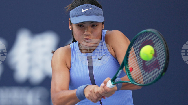 Ема Ръдукану достигна до четвъртфиналите на турнира в Хобарт