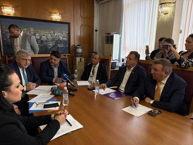 Министерски съвет: Режим на водата във Велико Търново и в областта няма да има, заяви вицепремиерът Атанас Зафиров