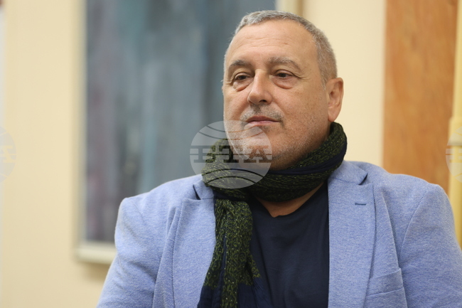 Над 70 млн.лв. сме вложили в общинското здравеопазване, не се подготвя приватизация, каза д-р Антон Койчев от ГЕРБ-СДС