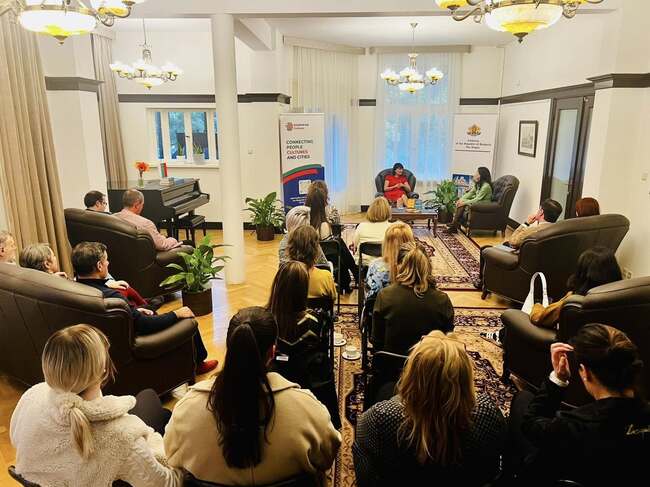 Писателката Виктория Бешлийска гостува на Посолството на България в Хага