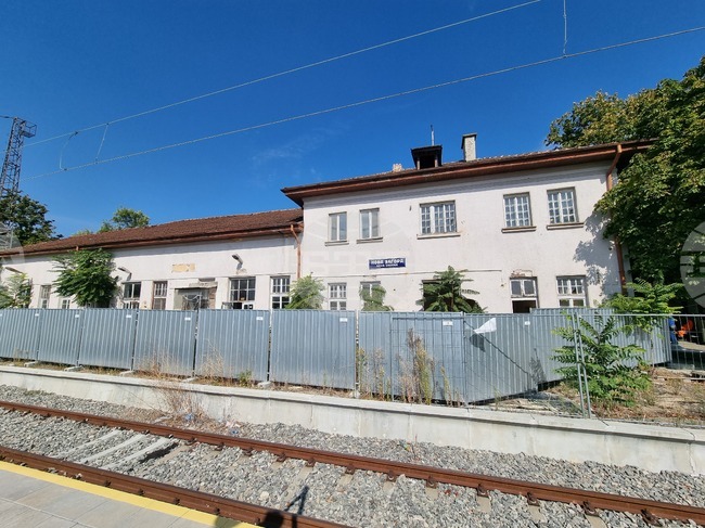 Започва модернизацията на приемното здание на гара Нова Загора по проект за над 5 млн. лева